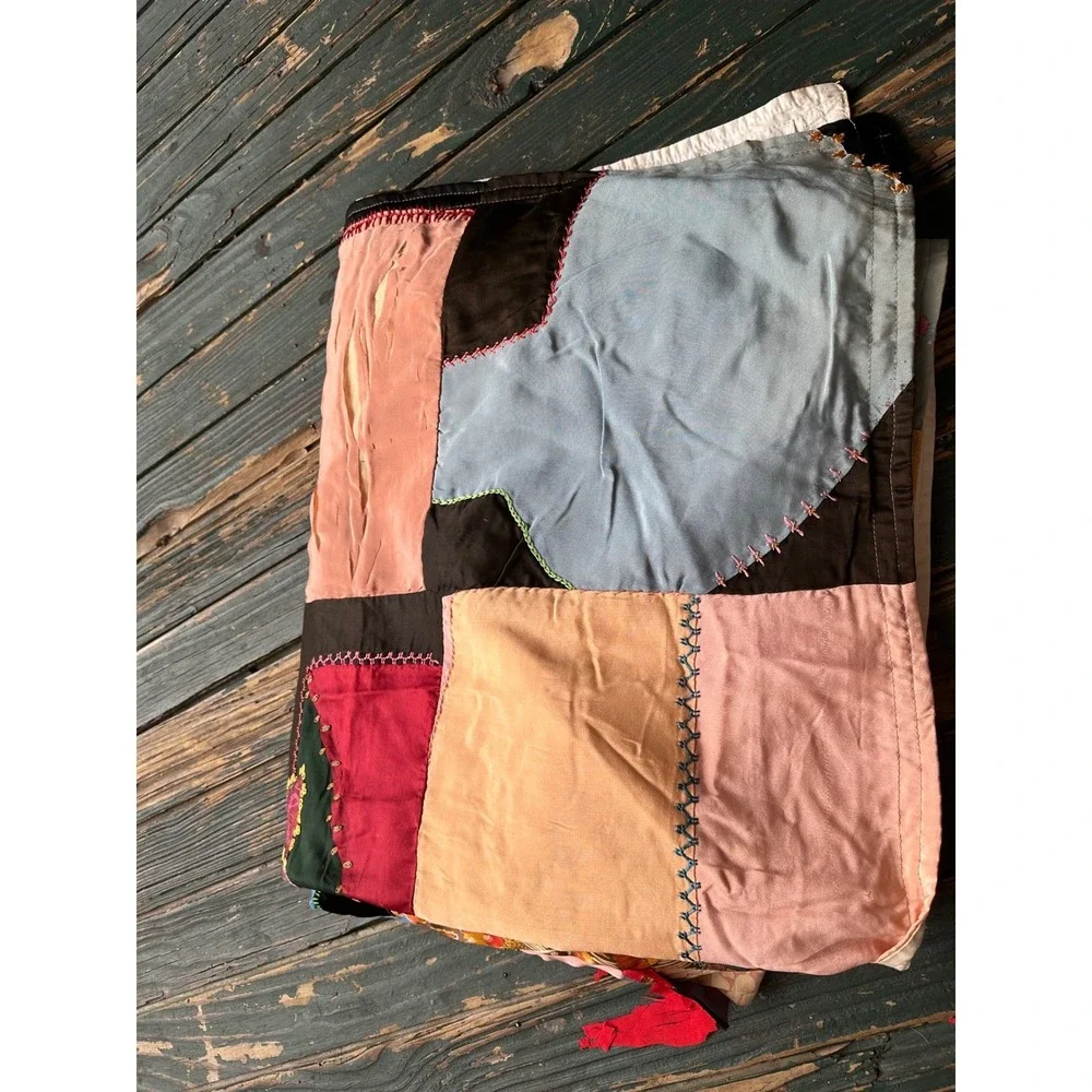 Antique Victorian Crazy Quilt Top Hand‎ Embroidered Silk Velvet Patchwork